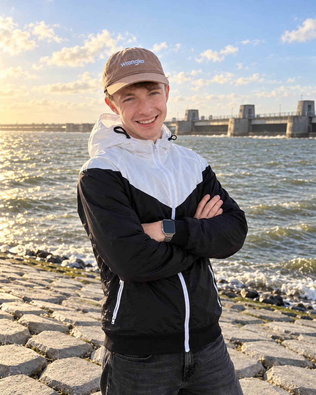 Jan Simon Neumann am Eidersperrwerk als Creator für Brand-Kooperationen